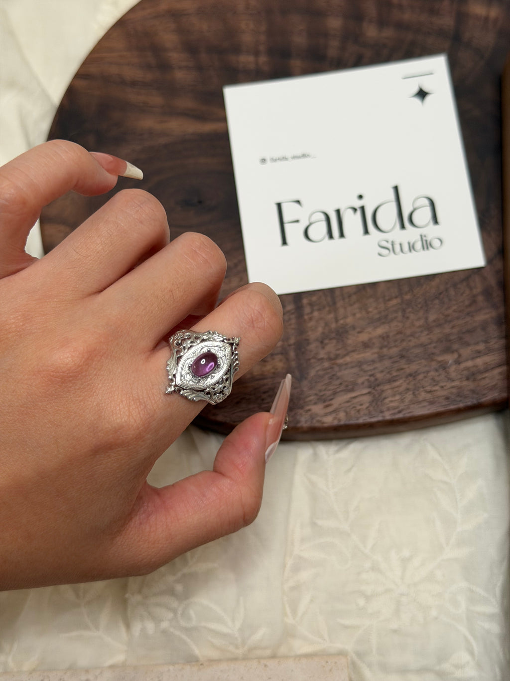 鏤空雕花紫水晶戒指