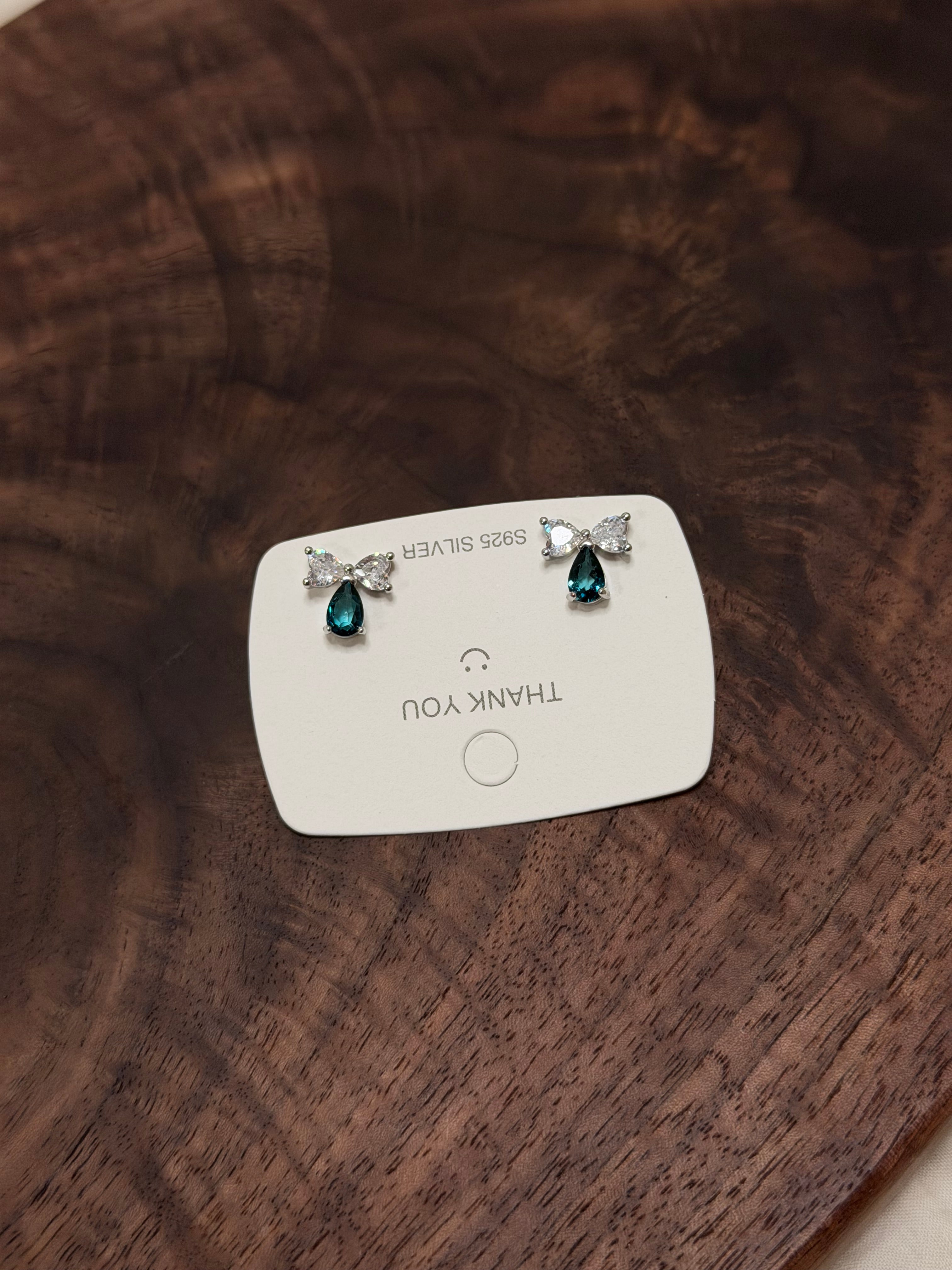 蝴蝶結水晶耳環