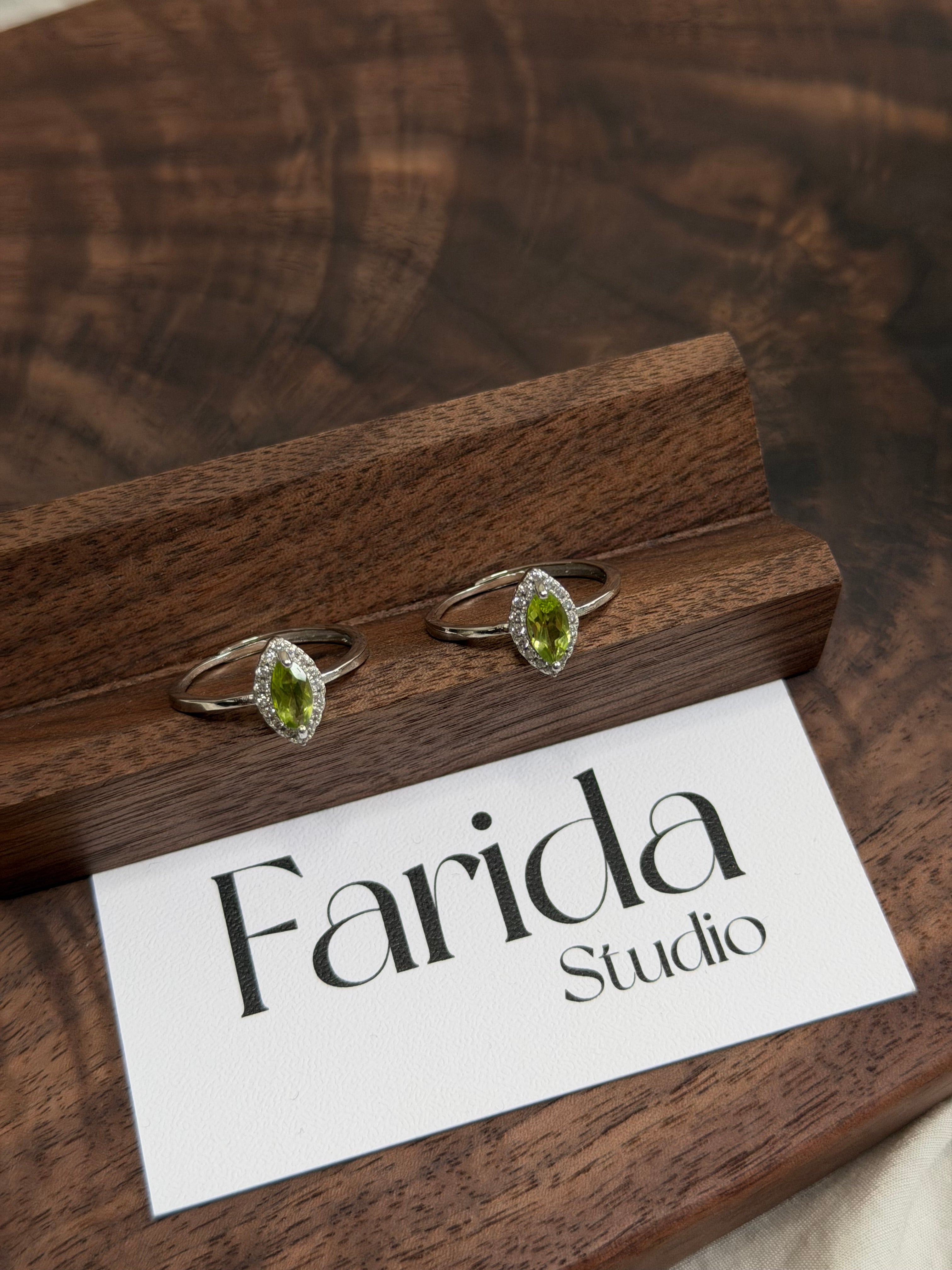 馬眼橄欖石戒指