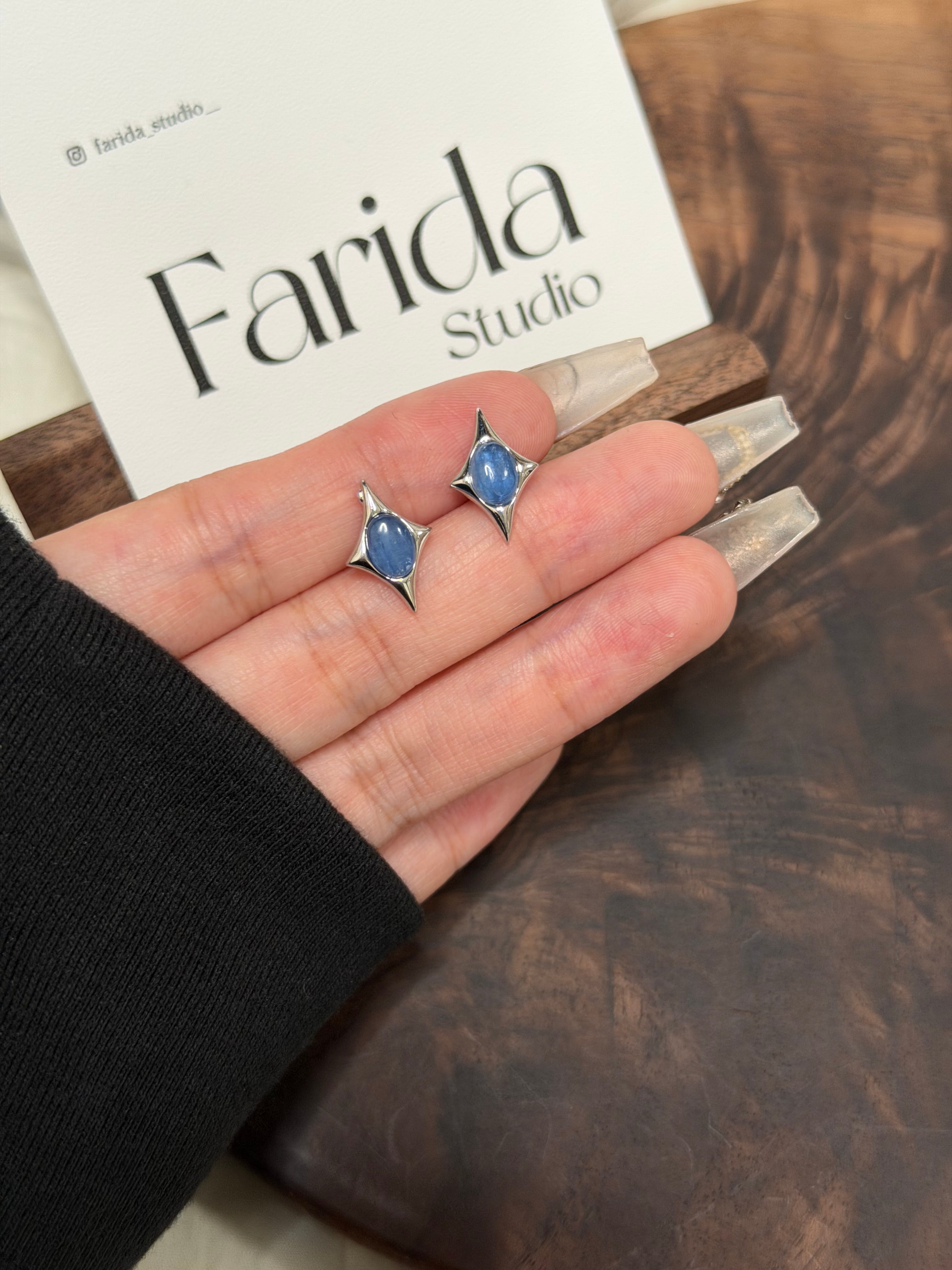 S925銀針四芒星藍晶石耳環