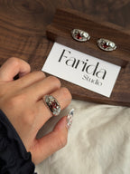 鑲嵌雕花石榴石戒指