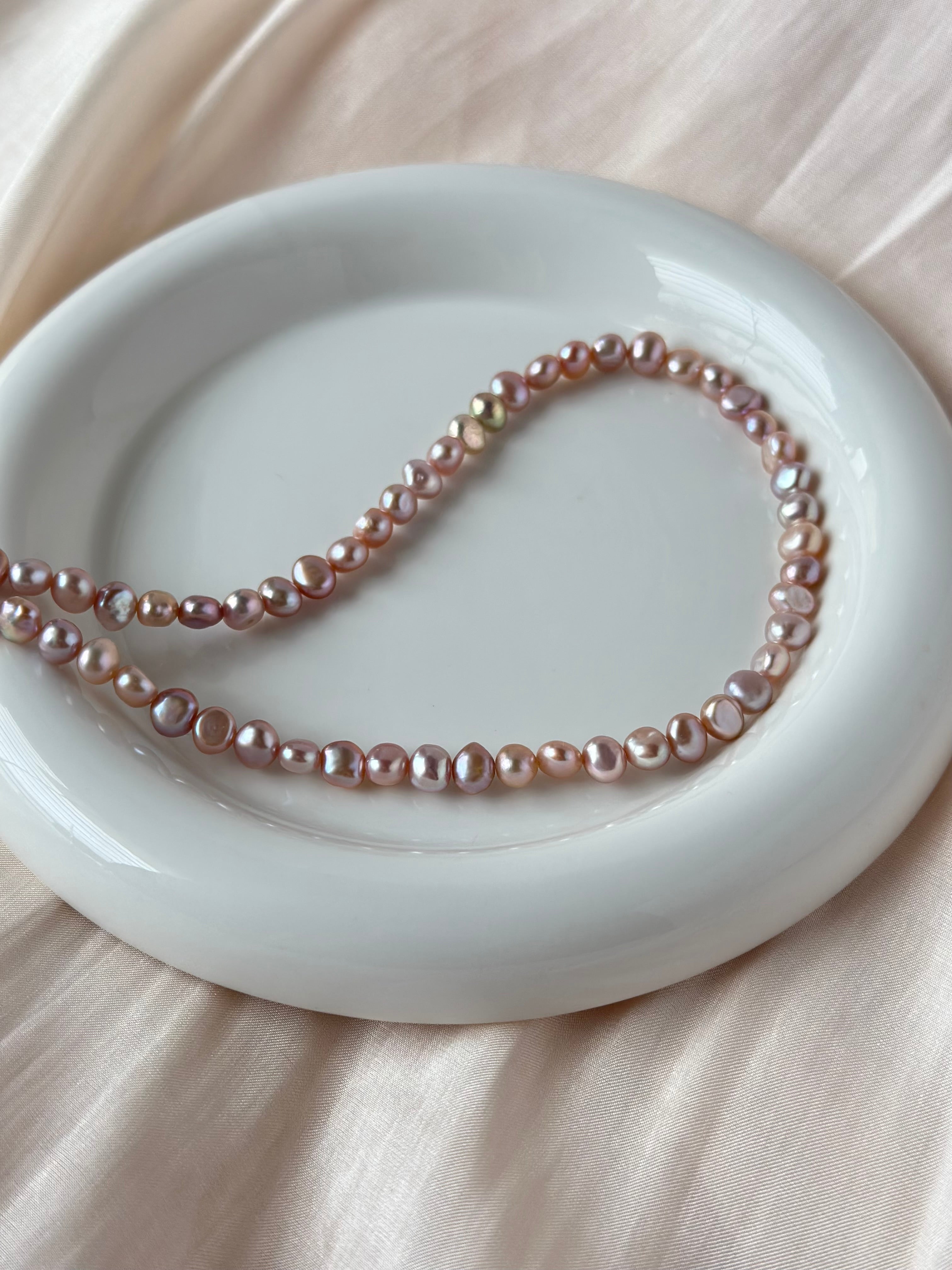 粉橘巴洛克珍珠頸鏈