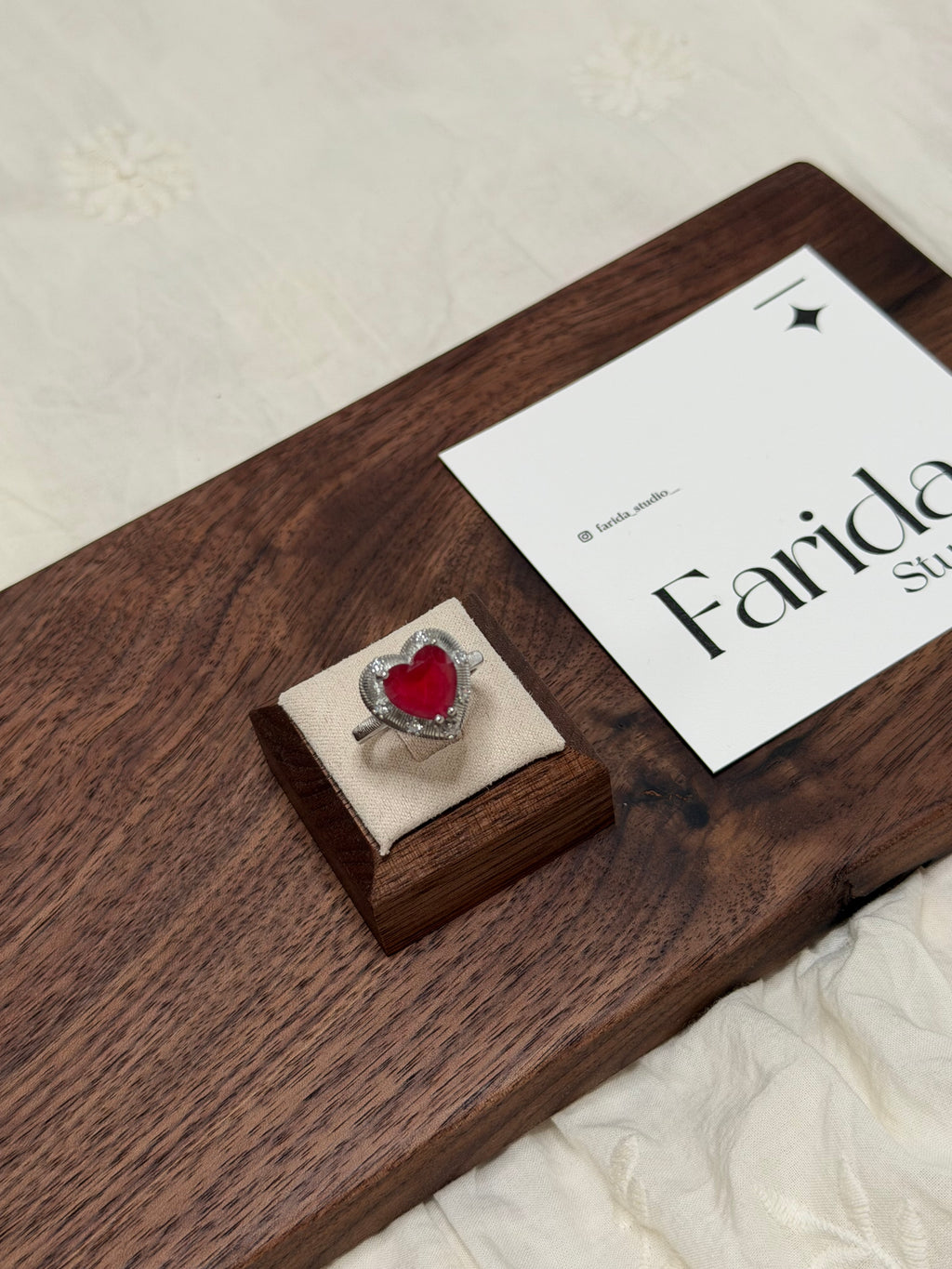 新燒紅寶石戒指