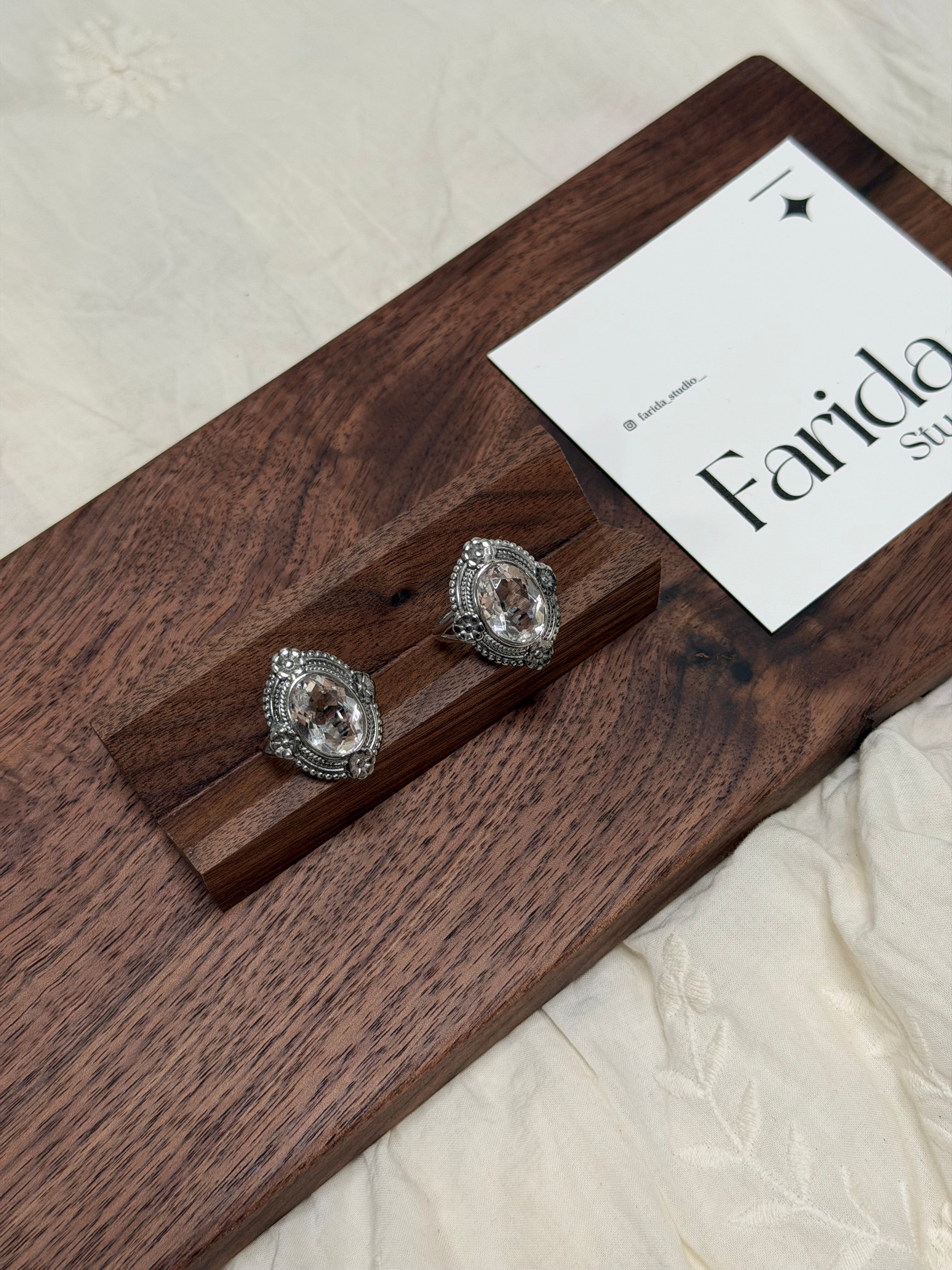 尼泊爾花花白水晶戒指