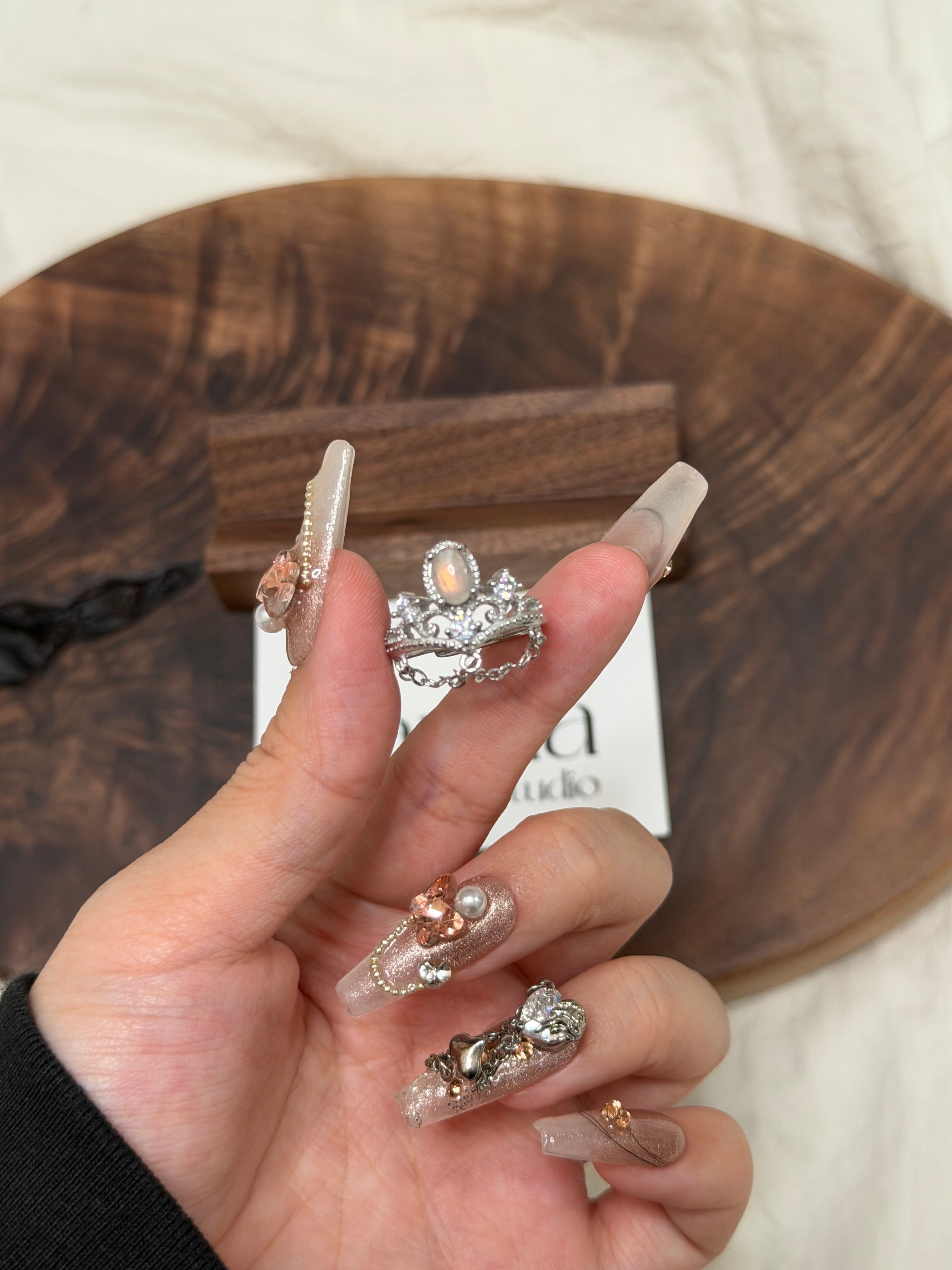 鏈條款灰月光戒指