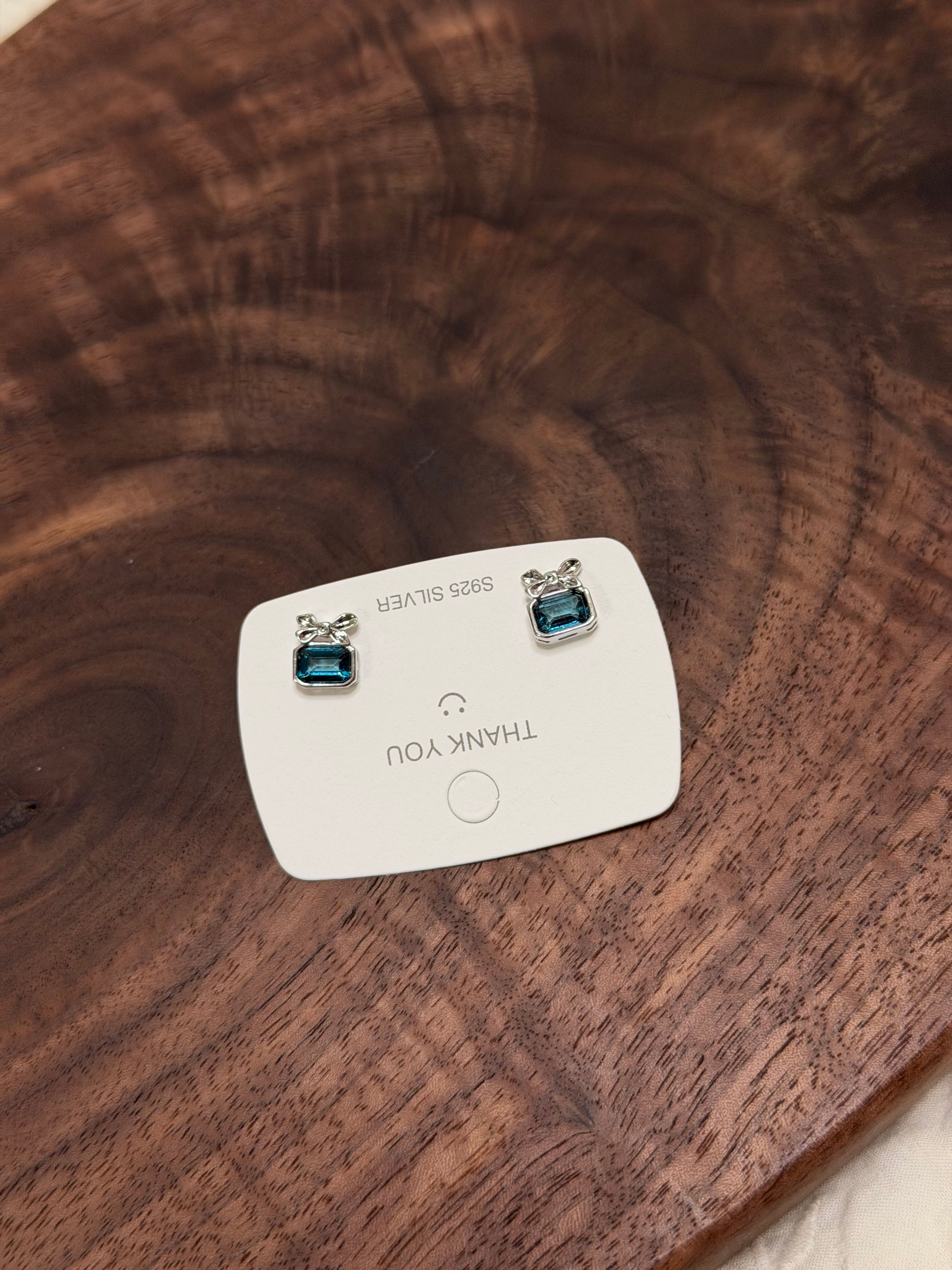 藍托帕禮物盒耳環