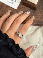 白月亮石樓空戒指