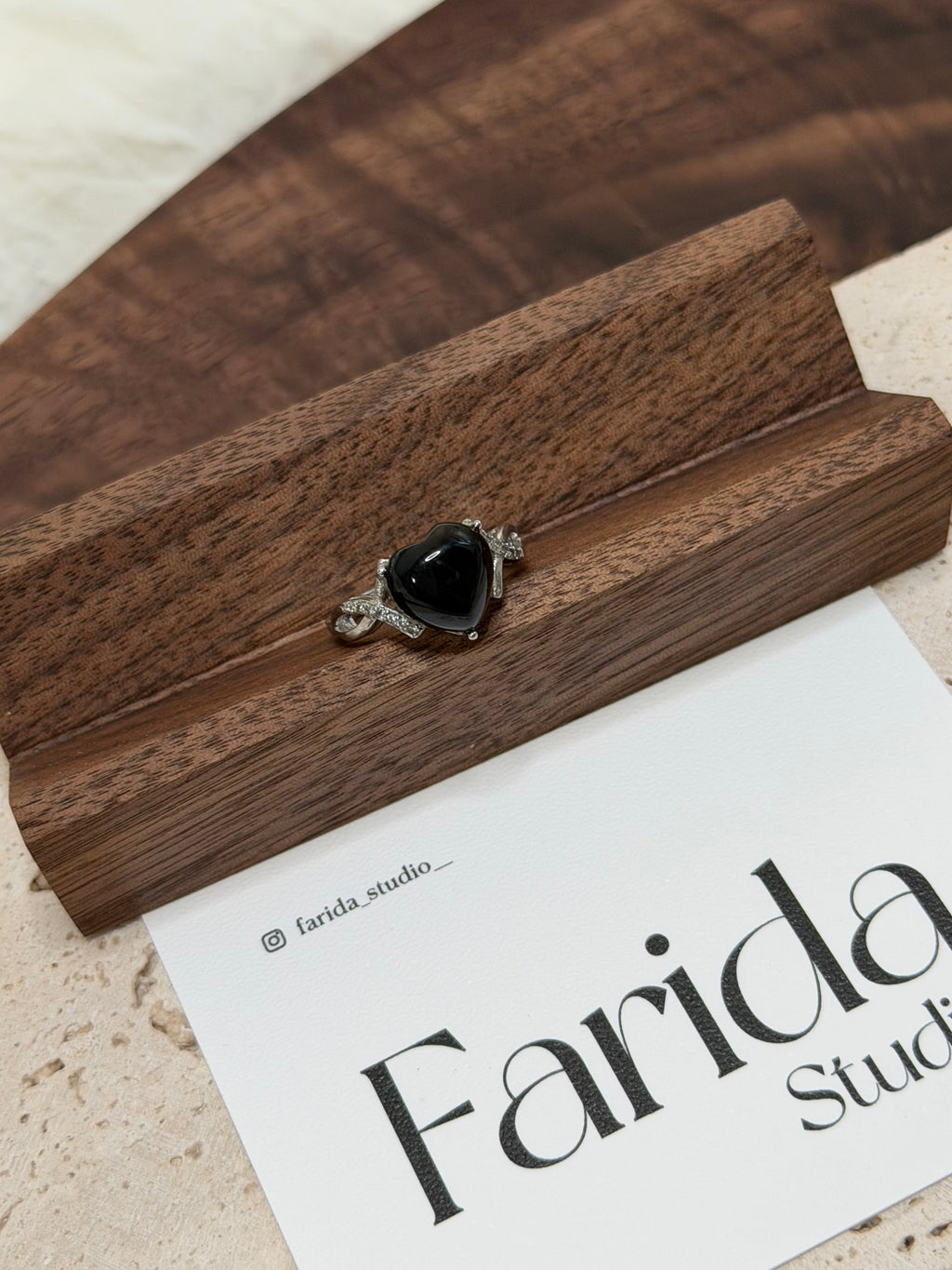 黑瑪瑙心型戒指