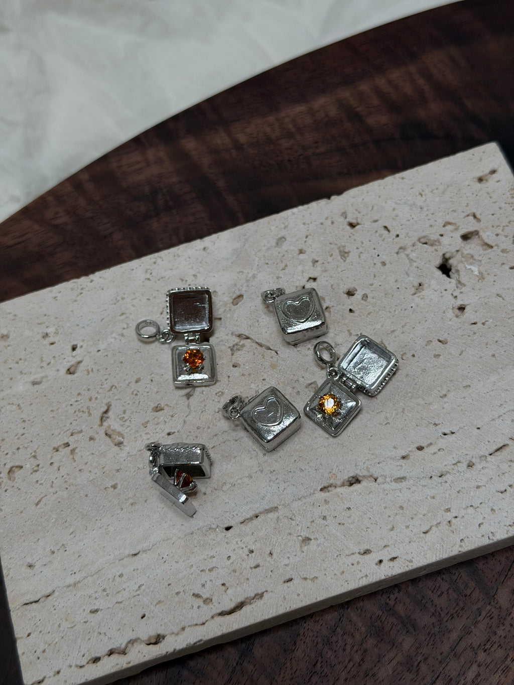 黃水晶戒指盒吊墜