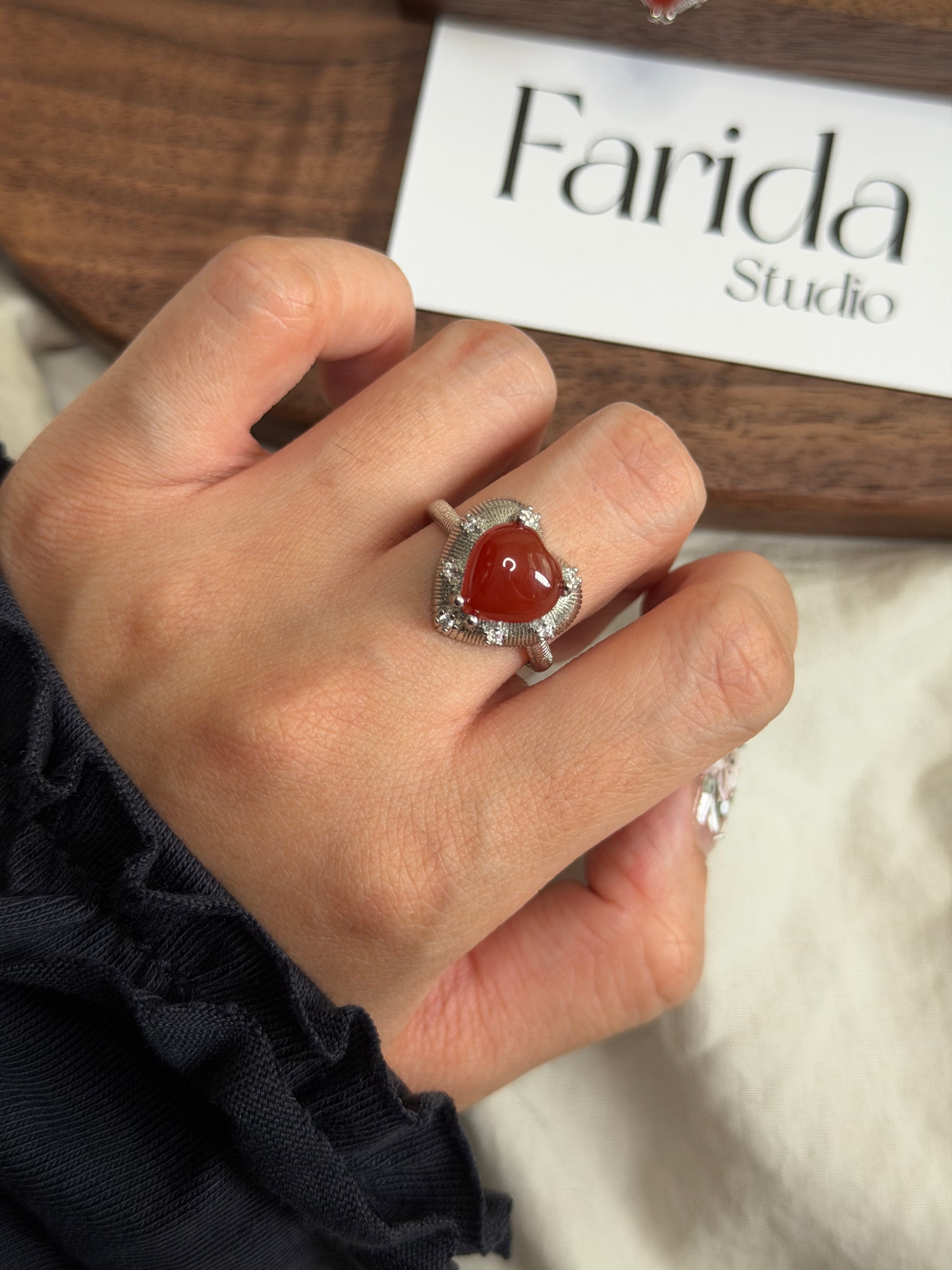 紅瑪瑙愛心戒指