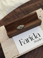 白水晶橫托戒指