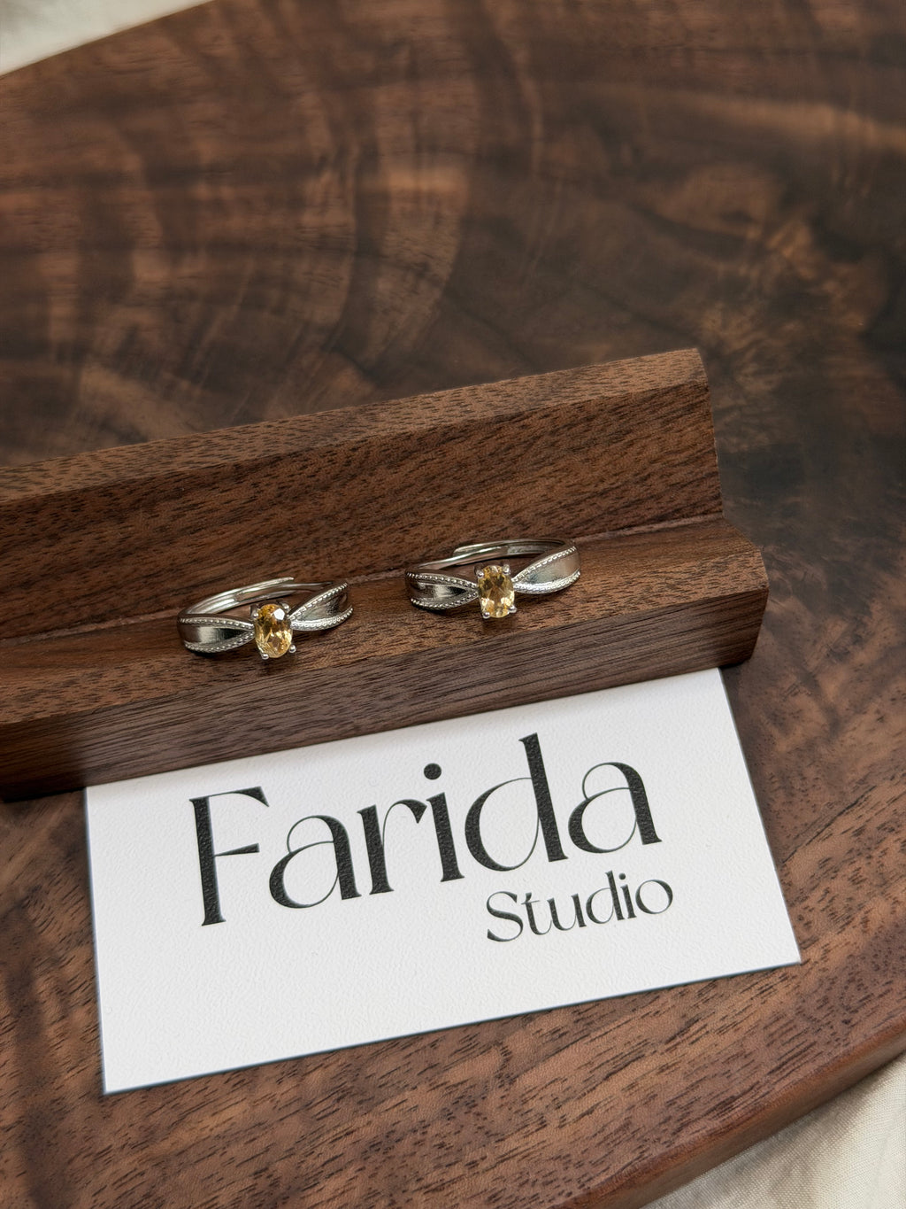 絲帶黃水晶戒指