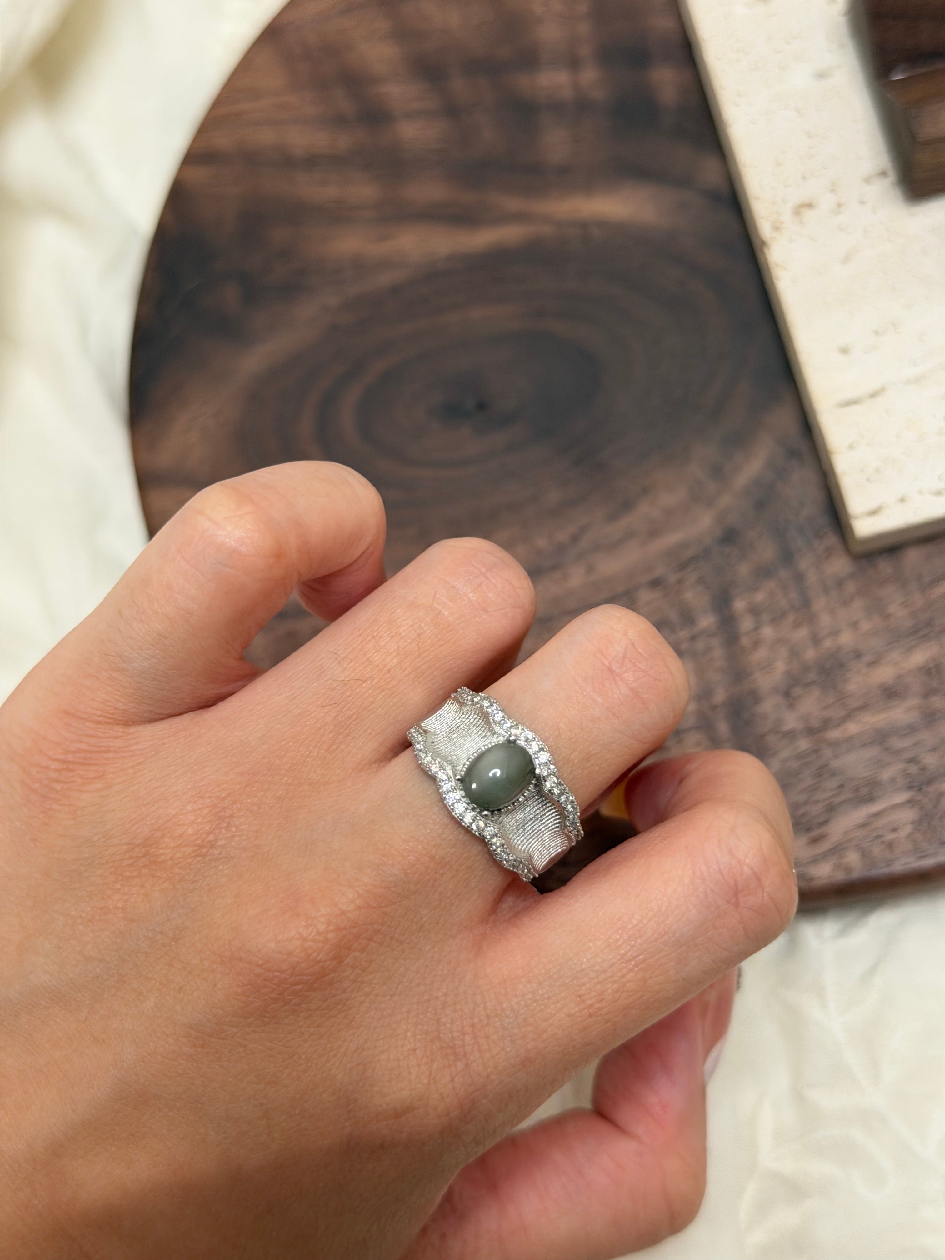 灰綠兔毛工藝戒指