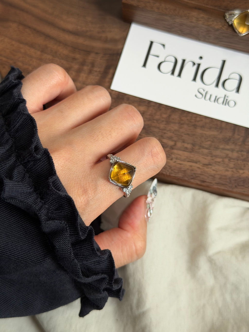 糖塔黃水晶戒指