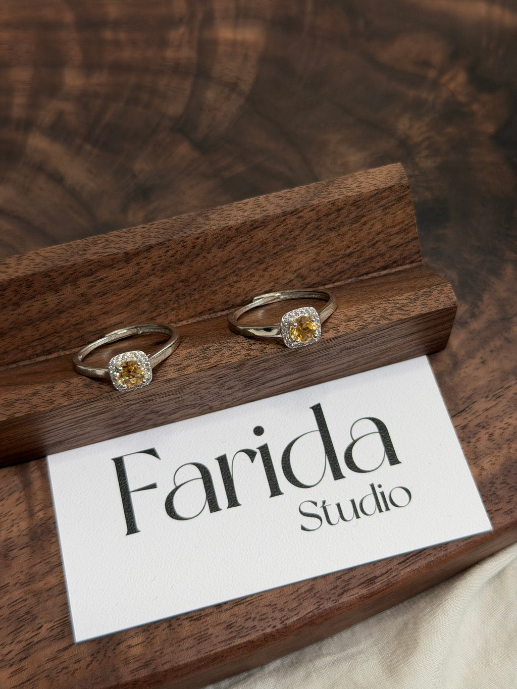 方托黃水晶戒指