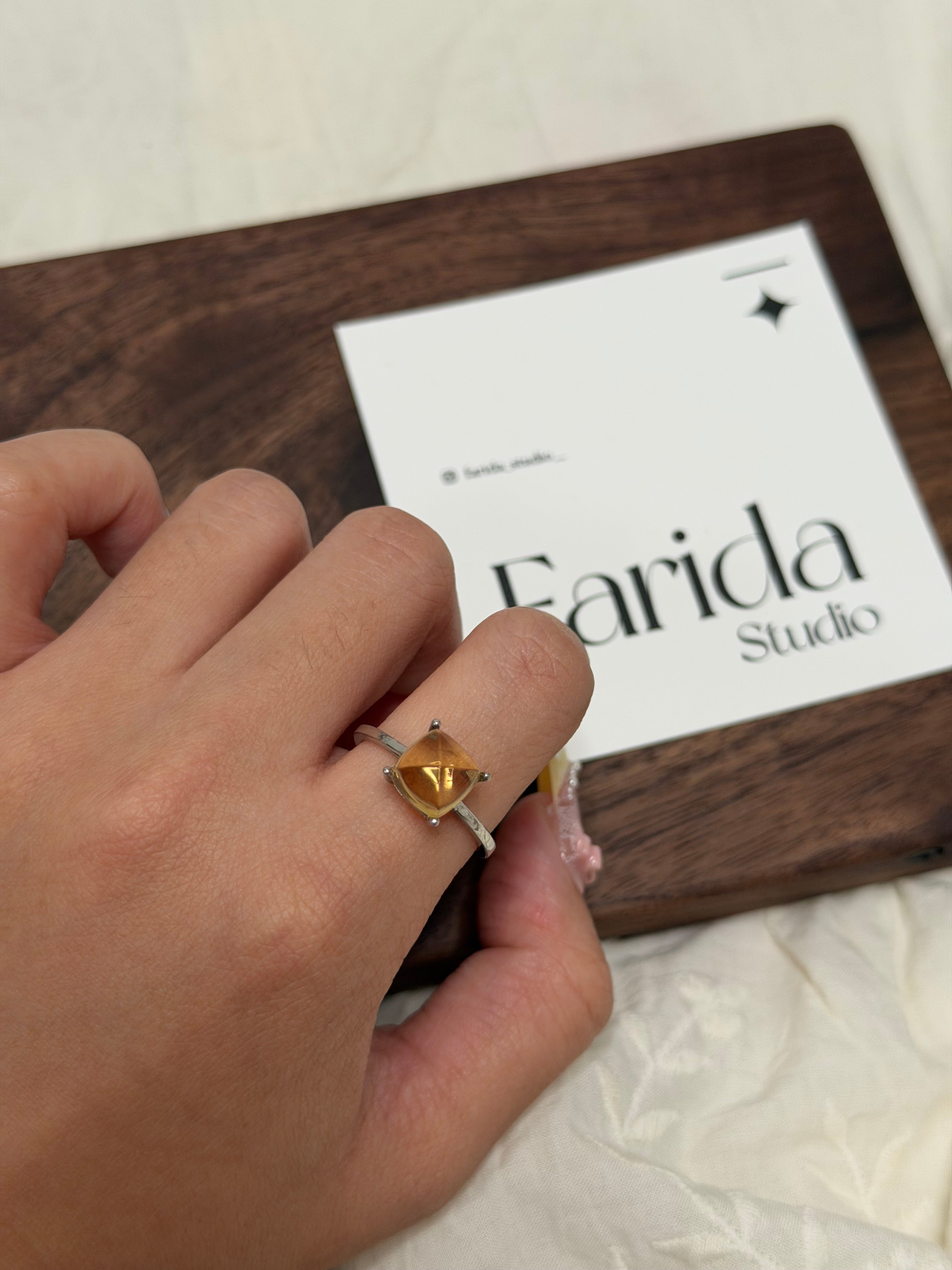 糖塔黃水晶戒指