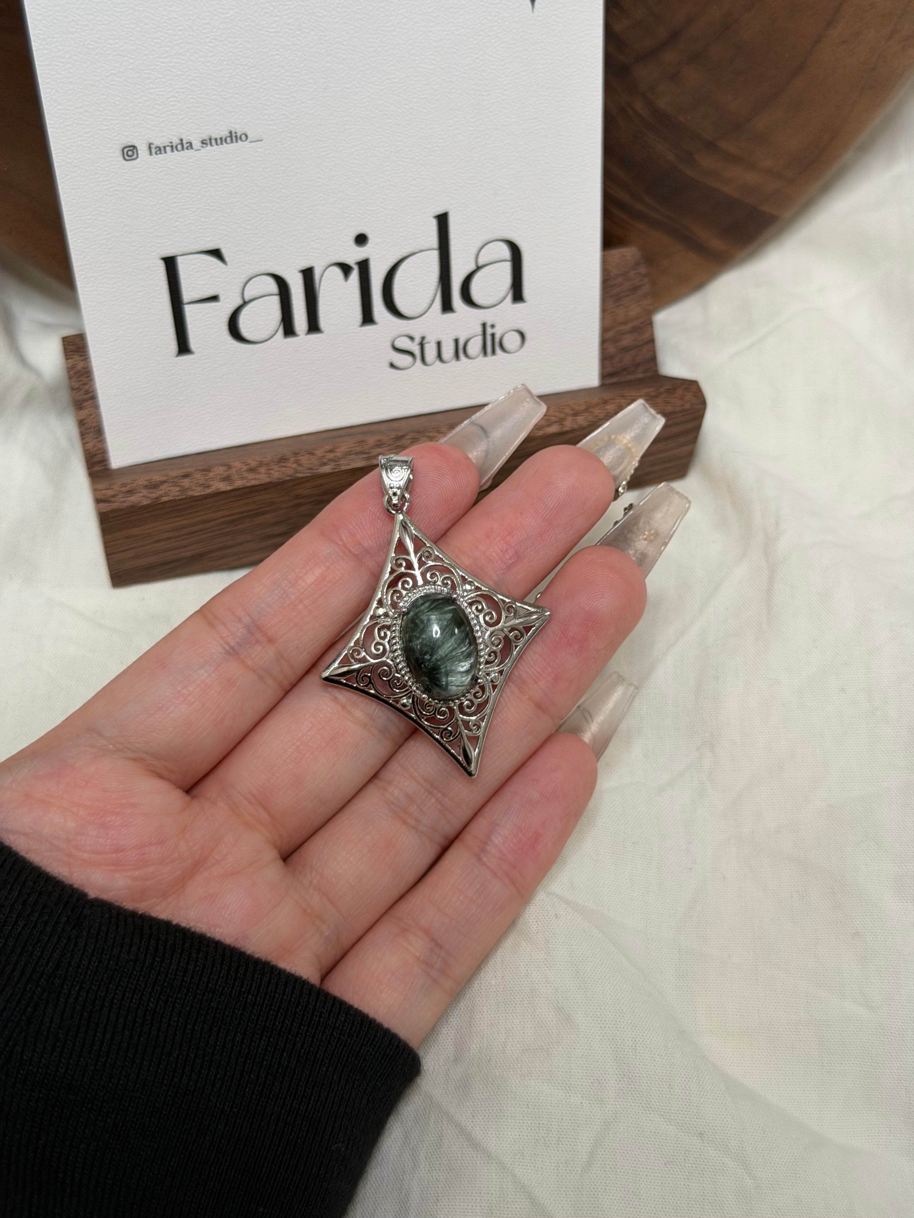 峇里島風綠龍晶吊墜