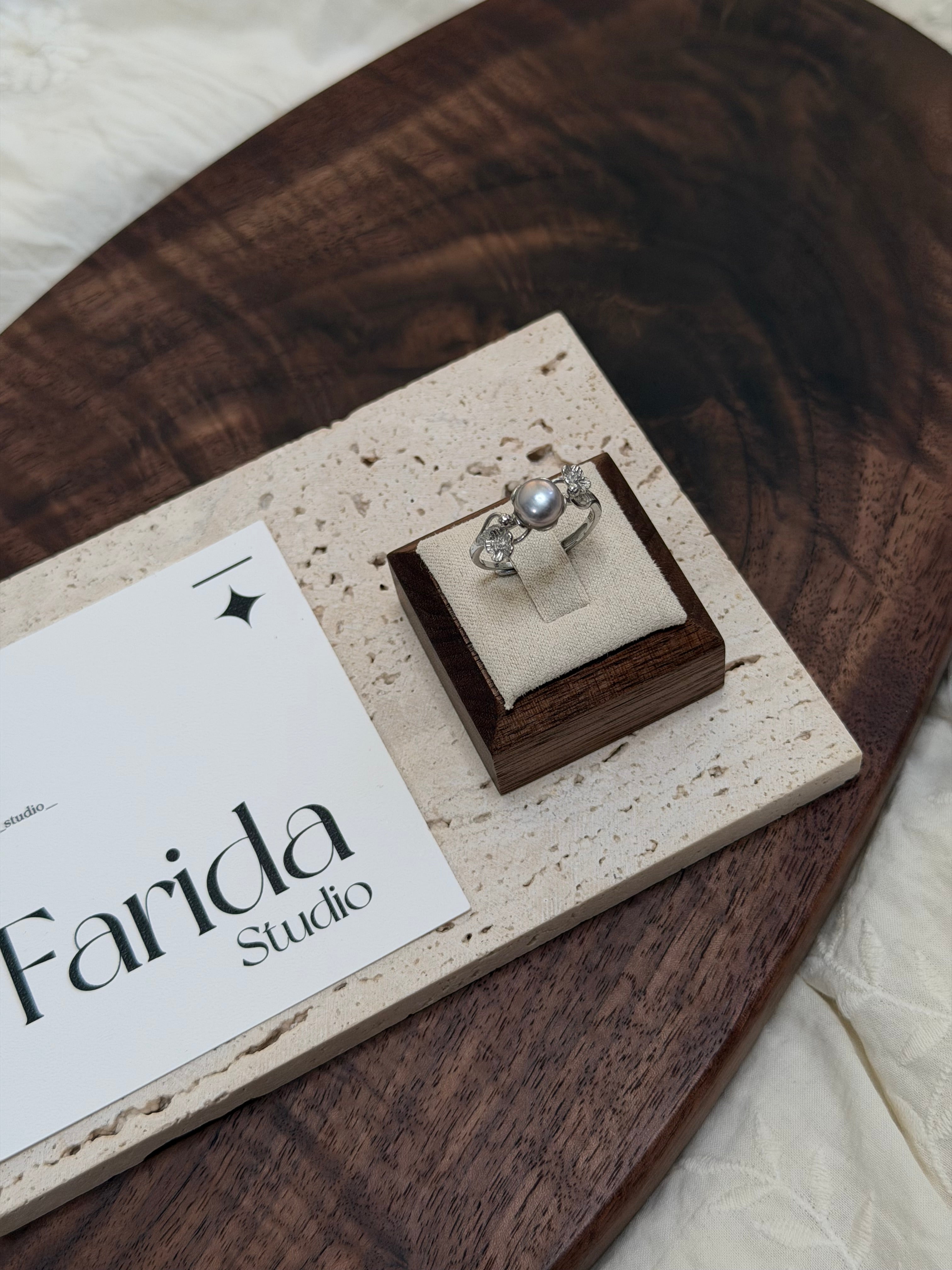 花托珍珠戒指（灰）