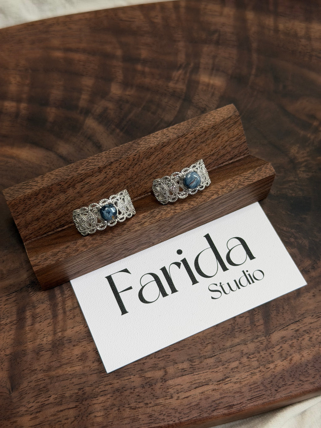 蕾絲彼得石寬戒指