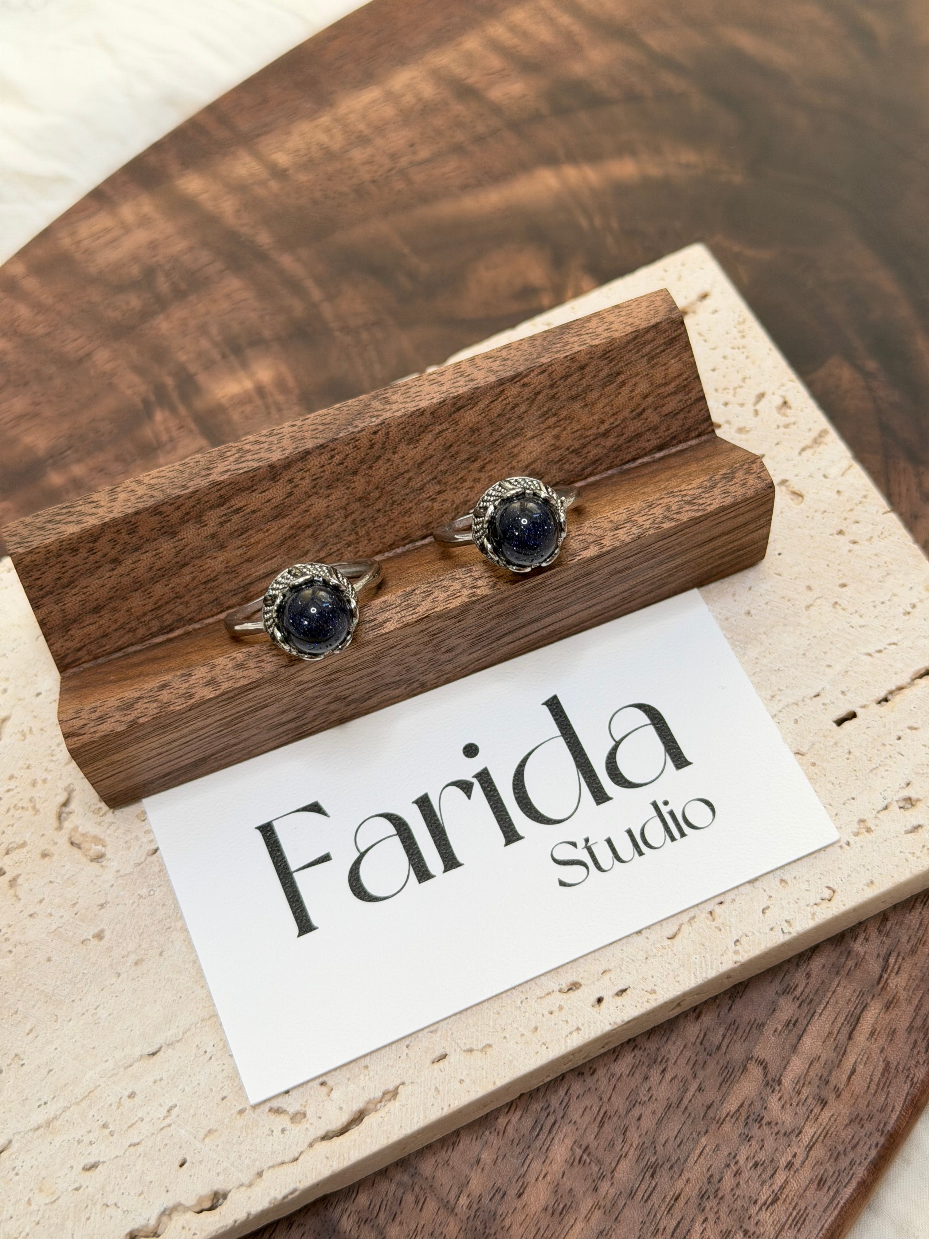 藍砂石水晶球戒指