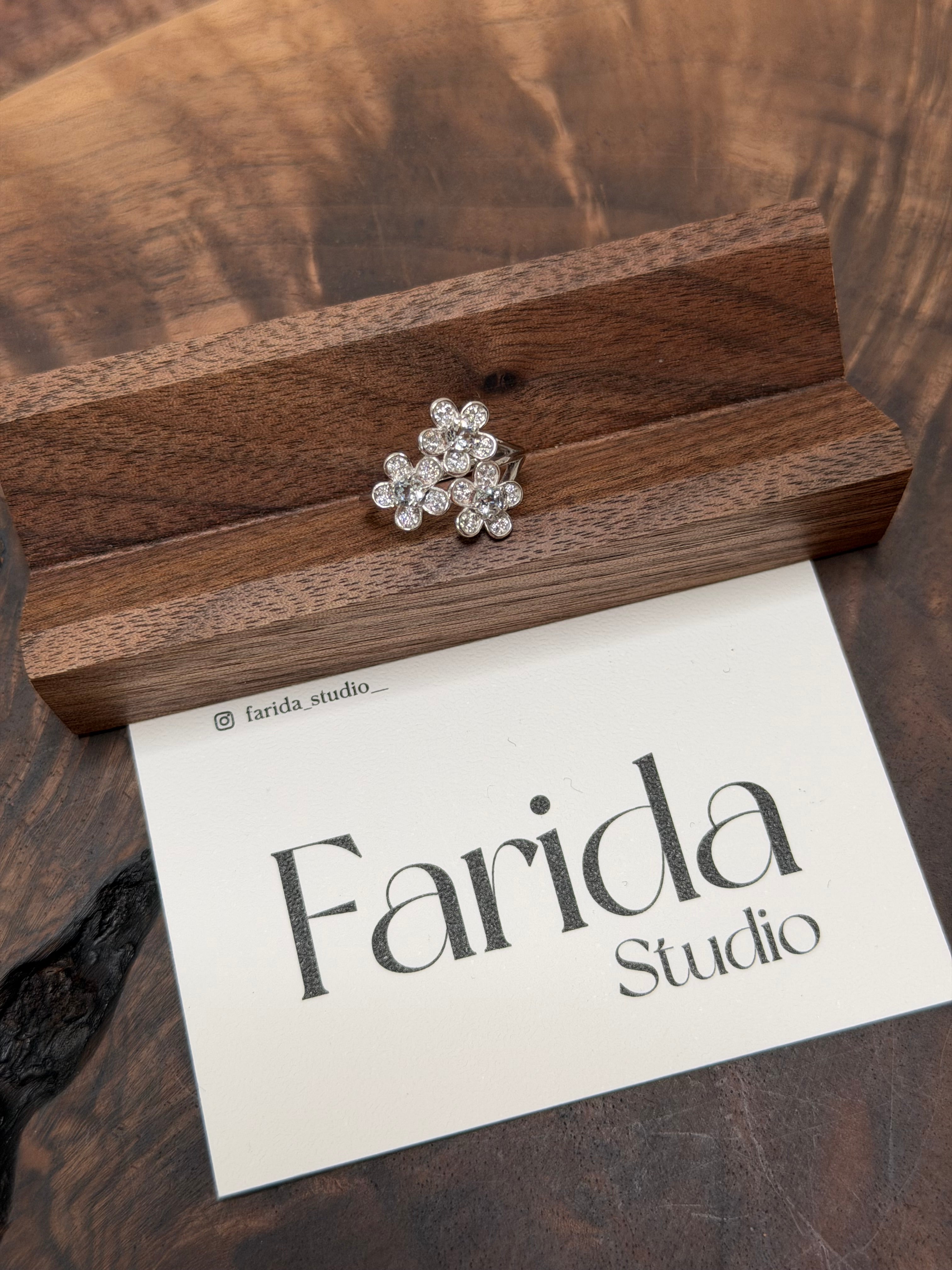 S925白水晶花花戒指