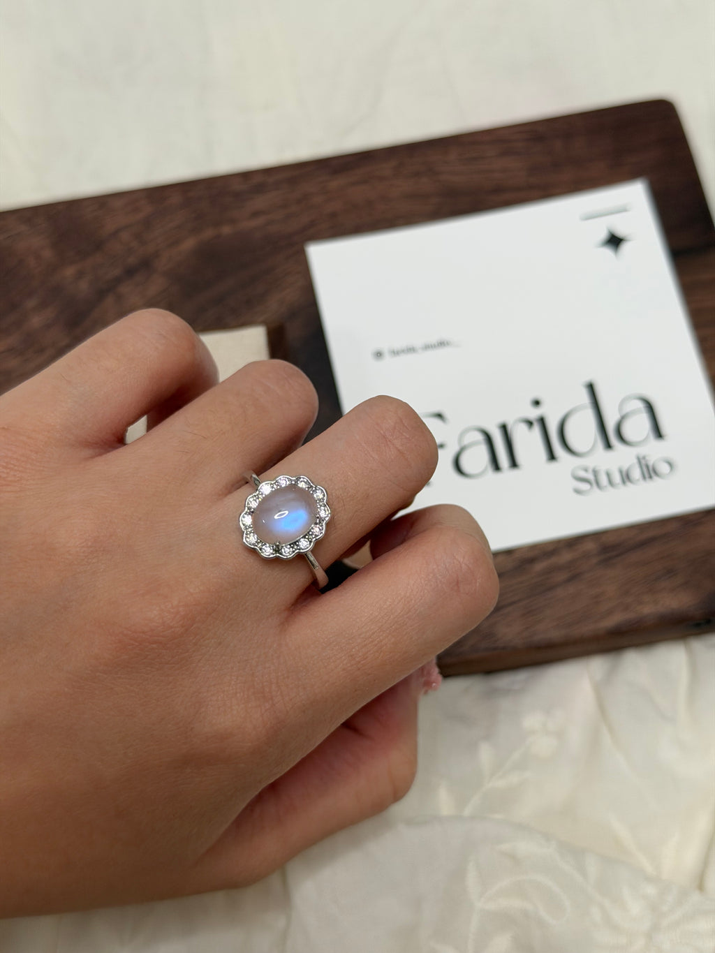 鑽款藍月光戒指