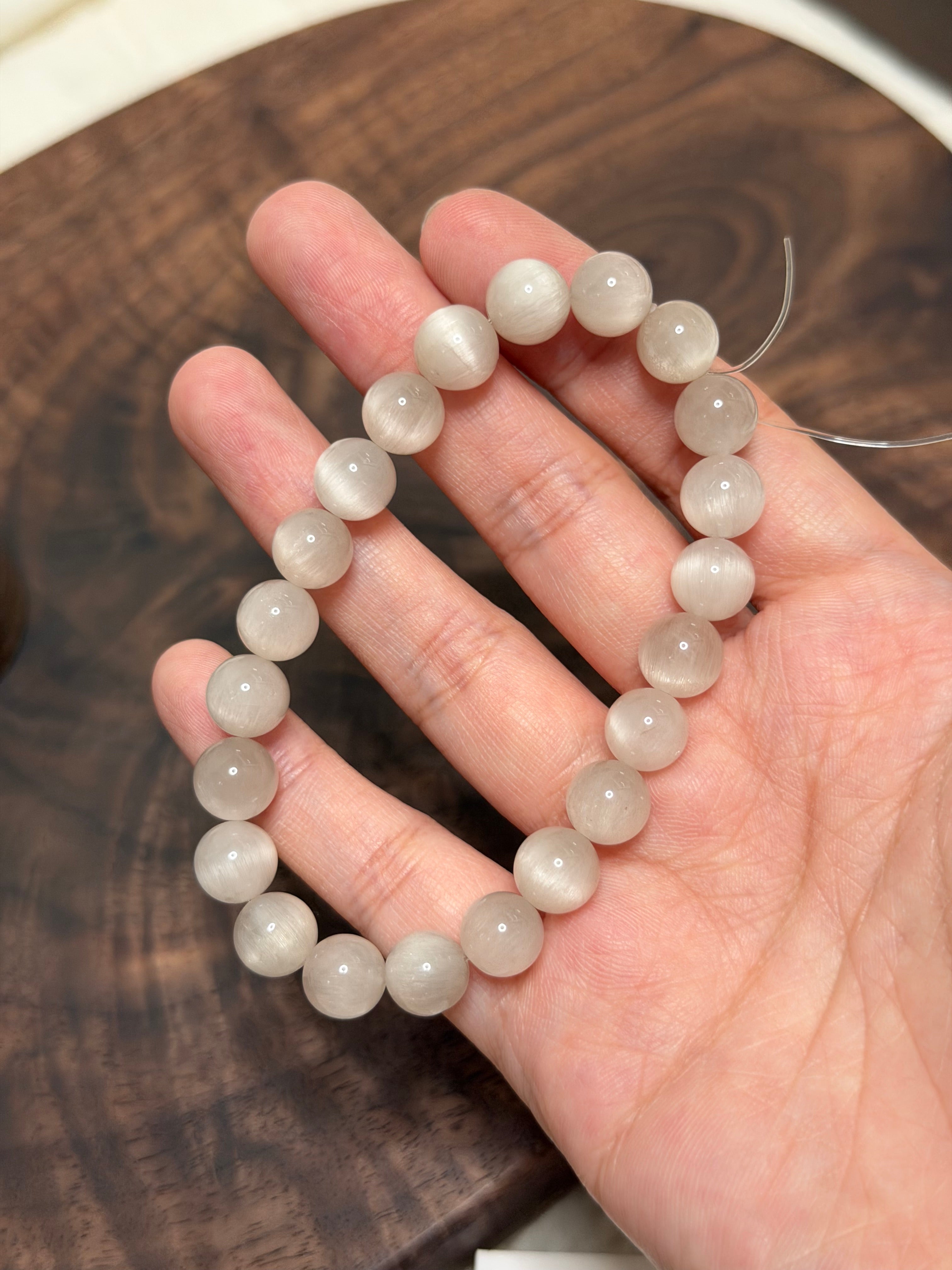 貓眼灰兔毛手串