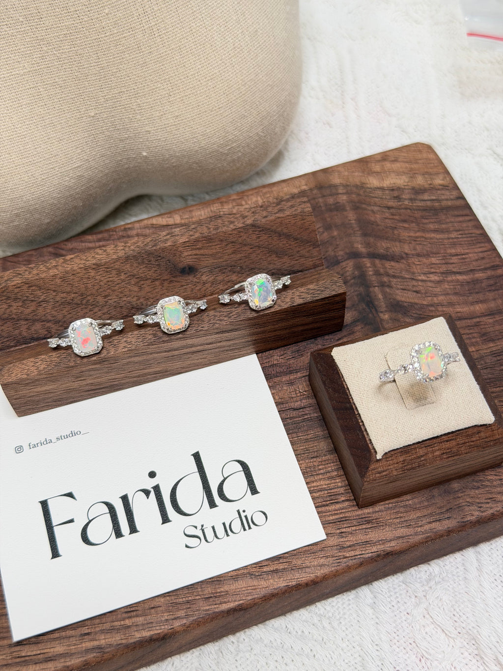 S925滿彩鑽切澳寶戒指