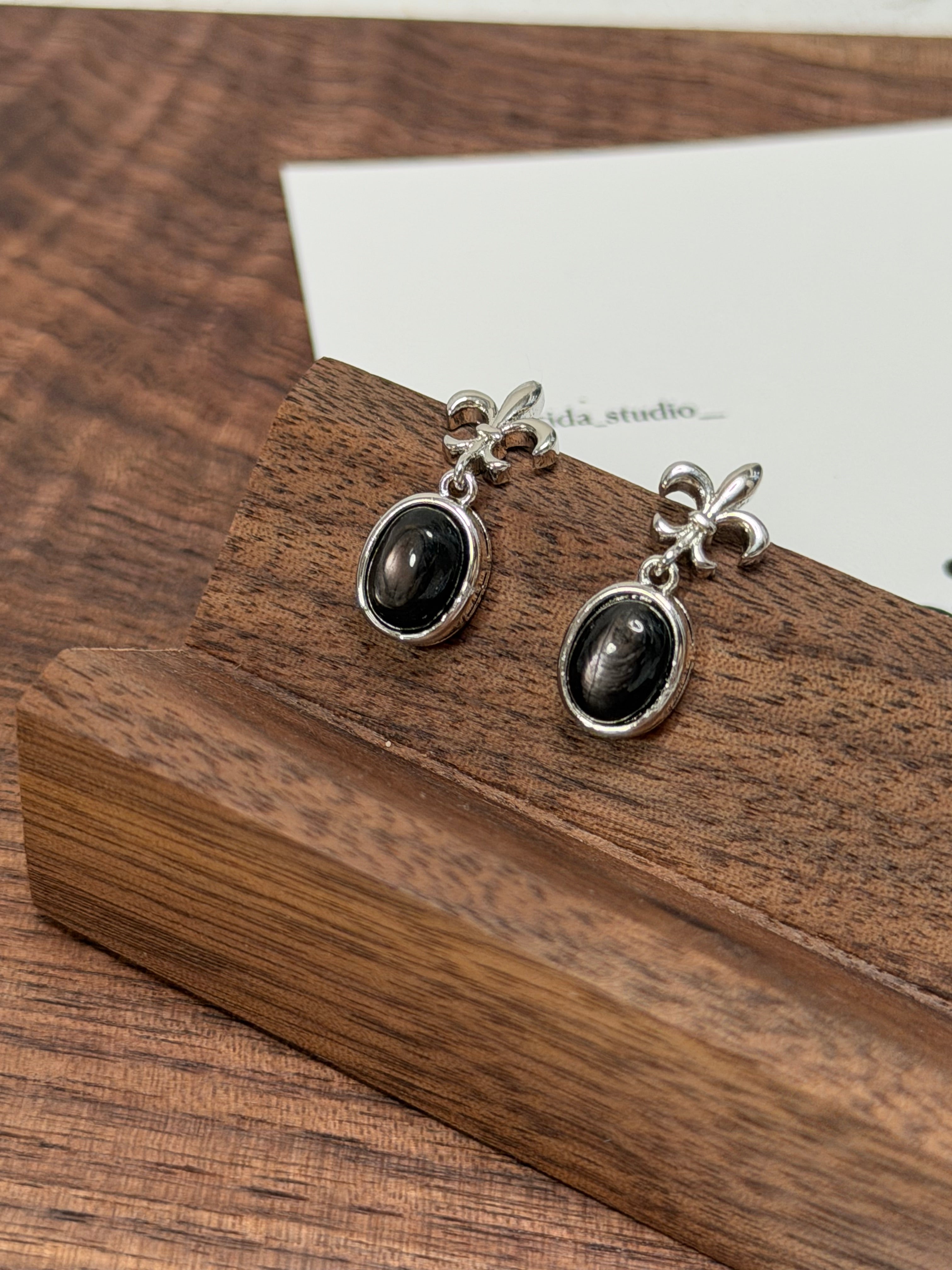 克羅星金運石銀針耳環