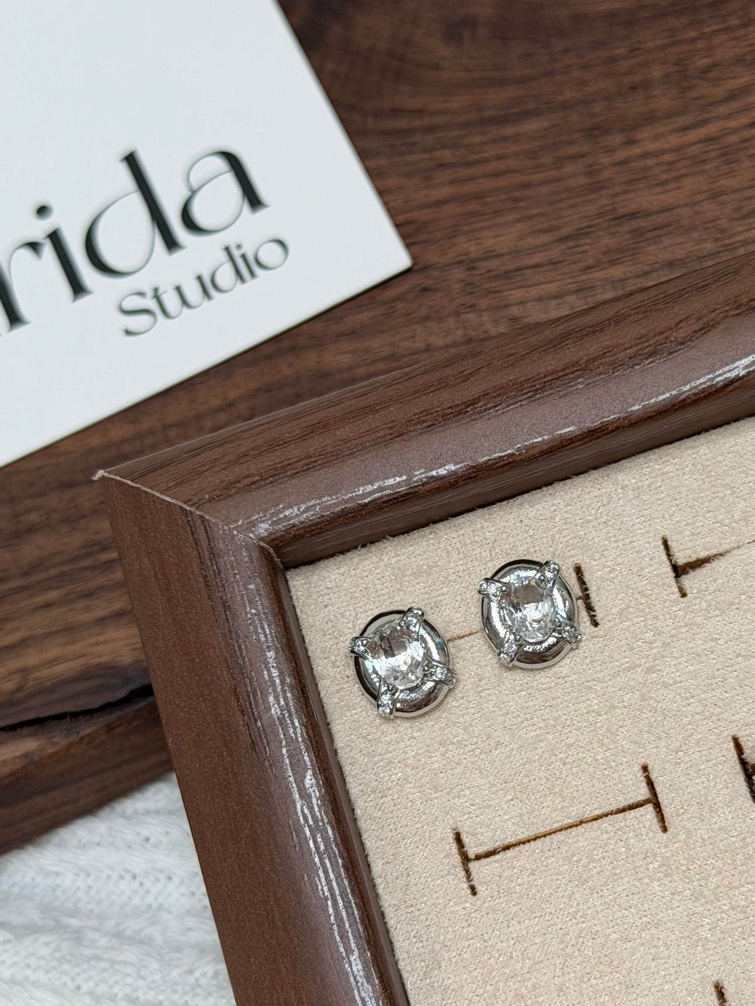 冰凝碎爍｜白水晶耳環