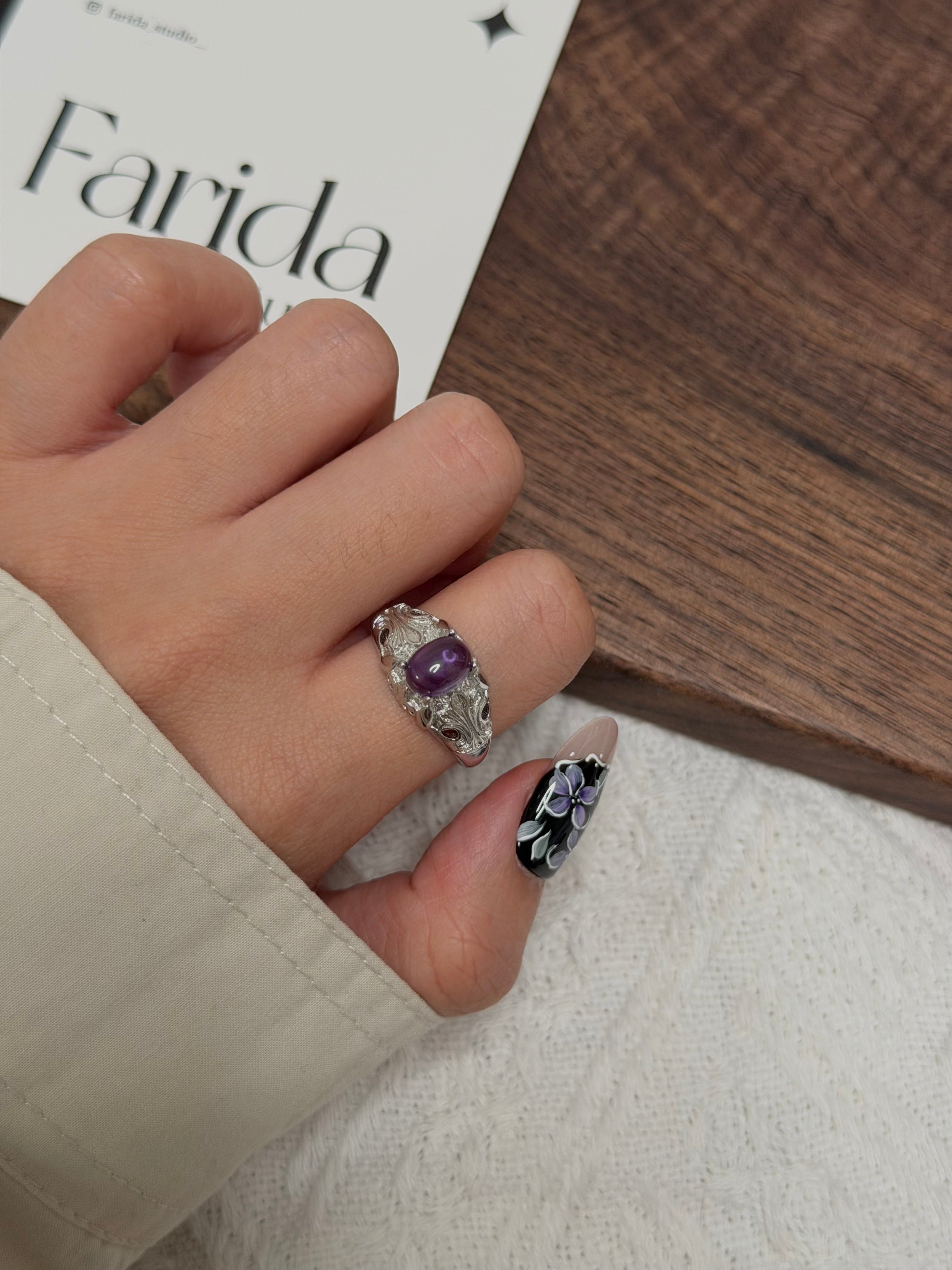 蛋面紫水晶戒指