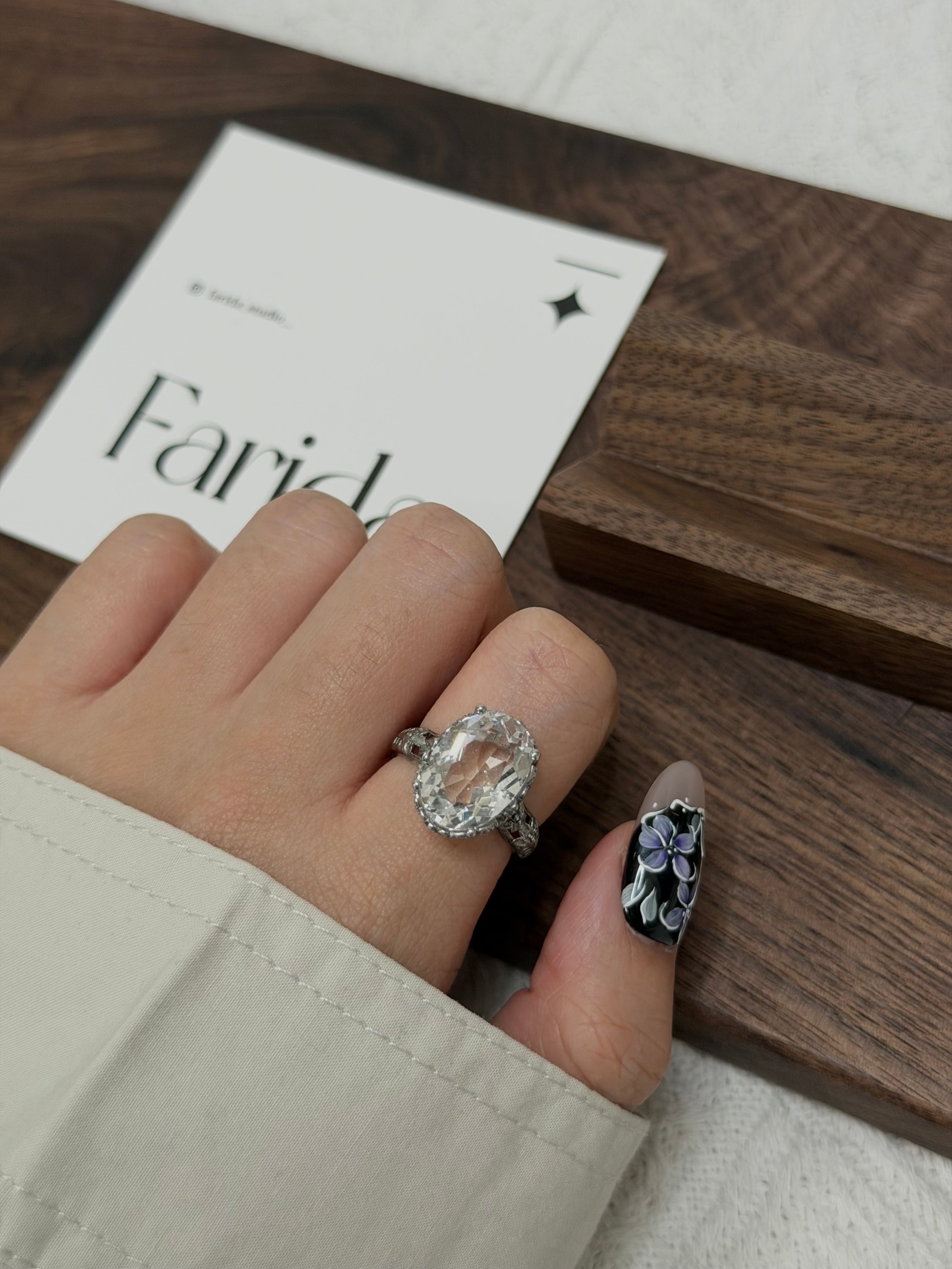 大鑽切白水晶戒指