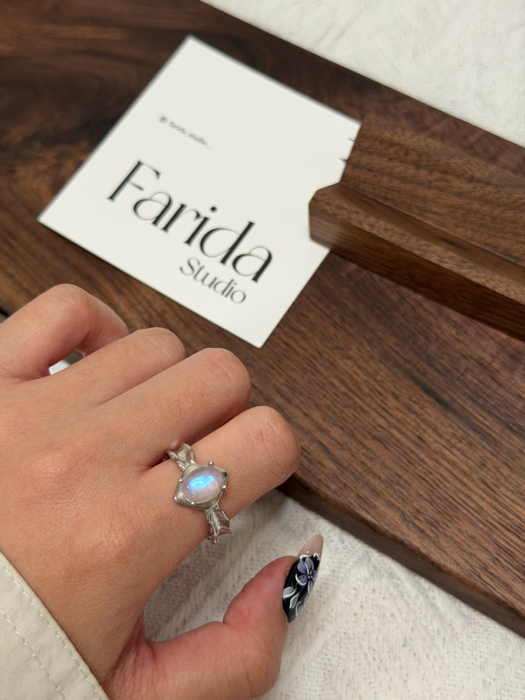 巴洛克風藍月亮石戒指