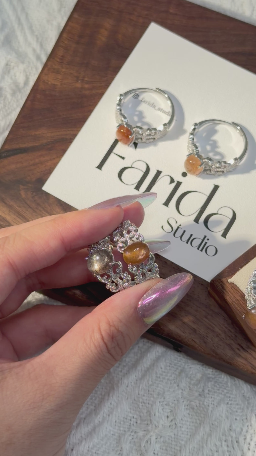 黑金骨幹蕾絲戒指